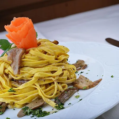 Valtellina 酒店 利维尼奥